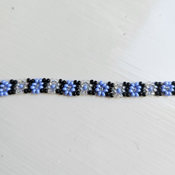 Beaded Flowet Bracelet in Blue and Black - Picture 9 of 13